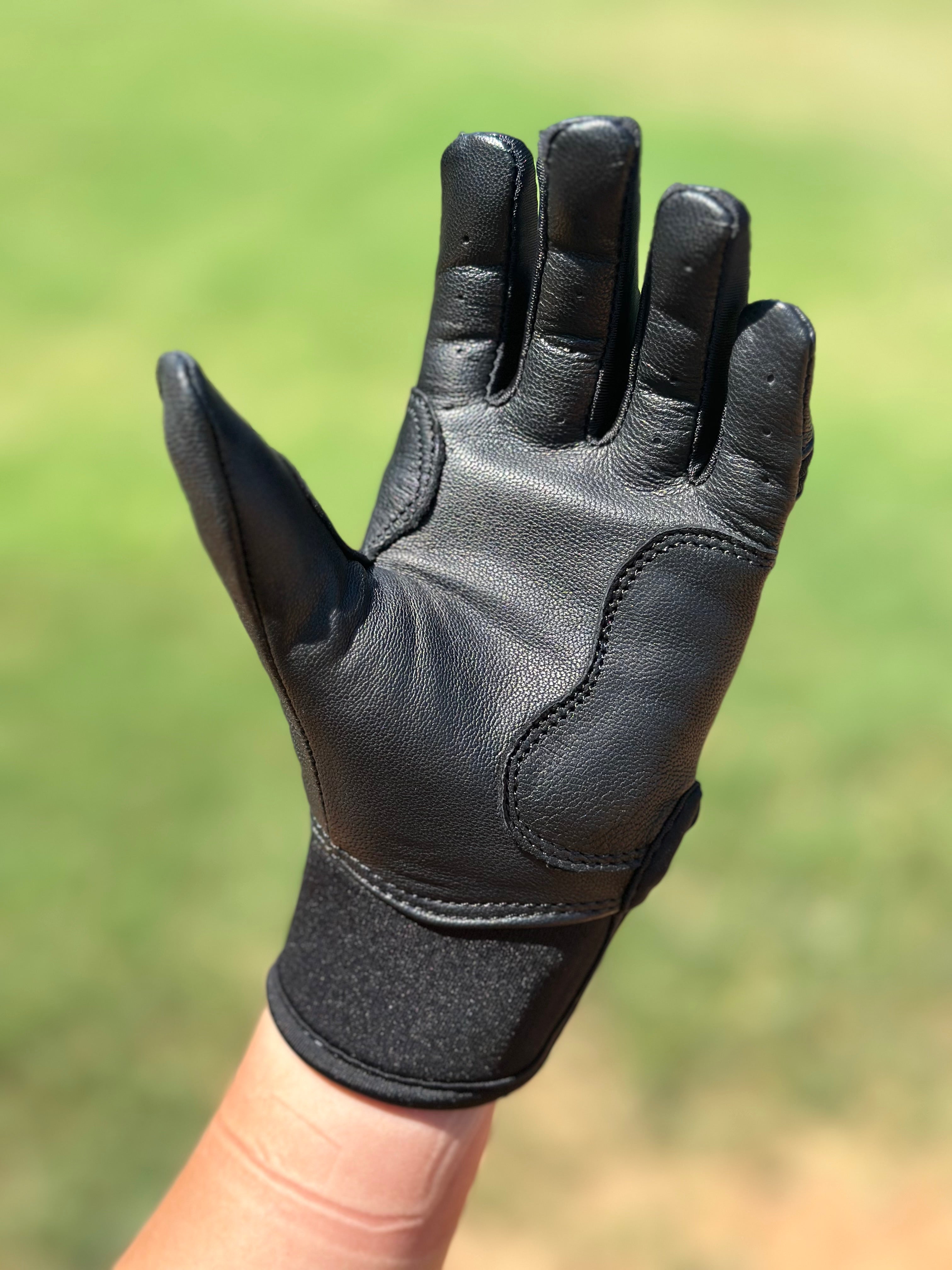 Black Long Cuff Batting Gloves