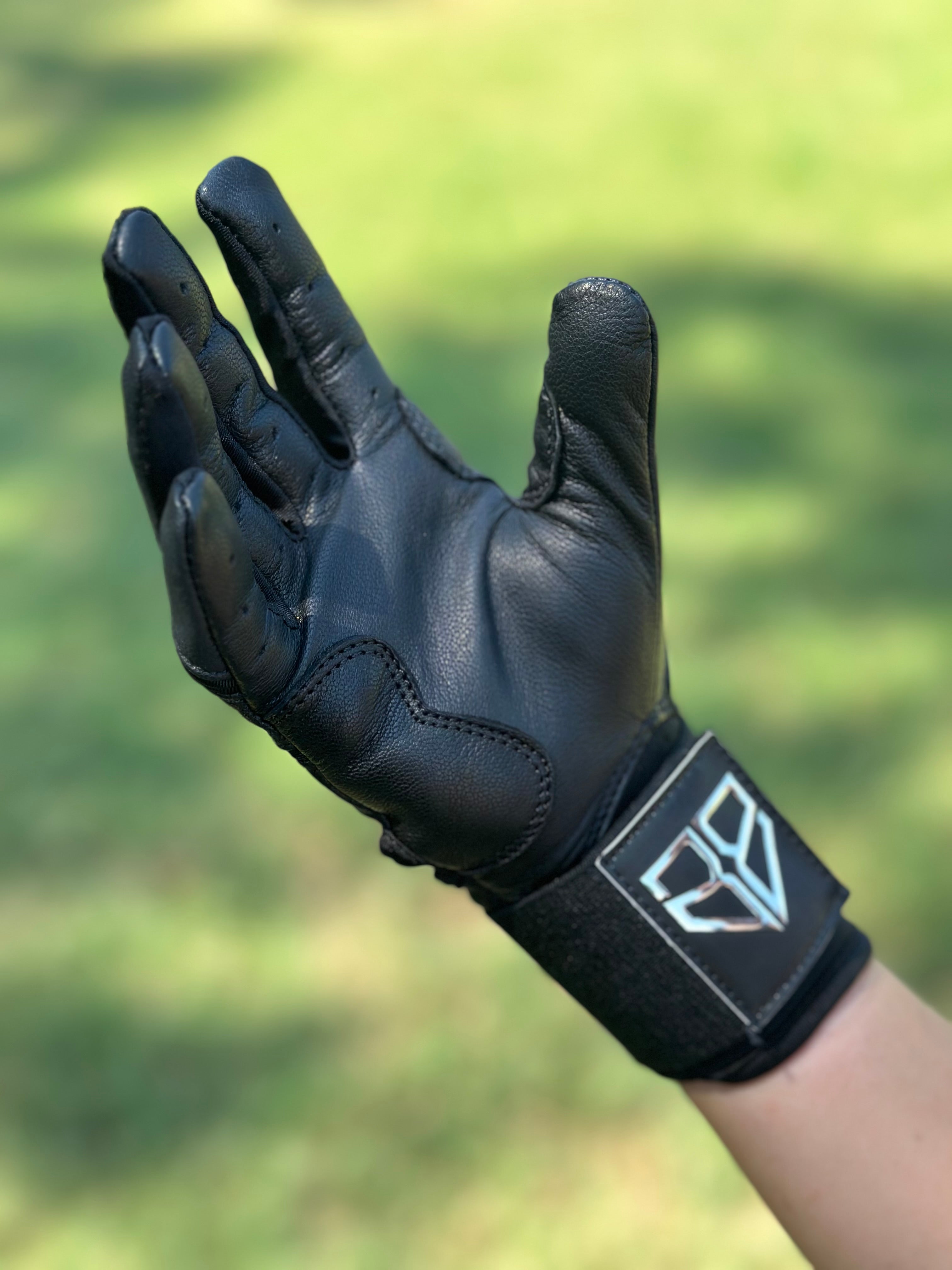 Black Long Cuff Batting Gloves