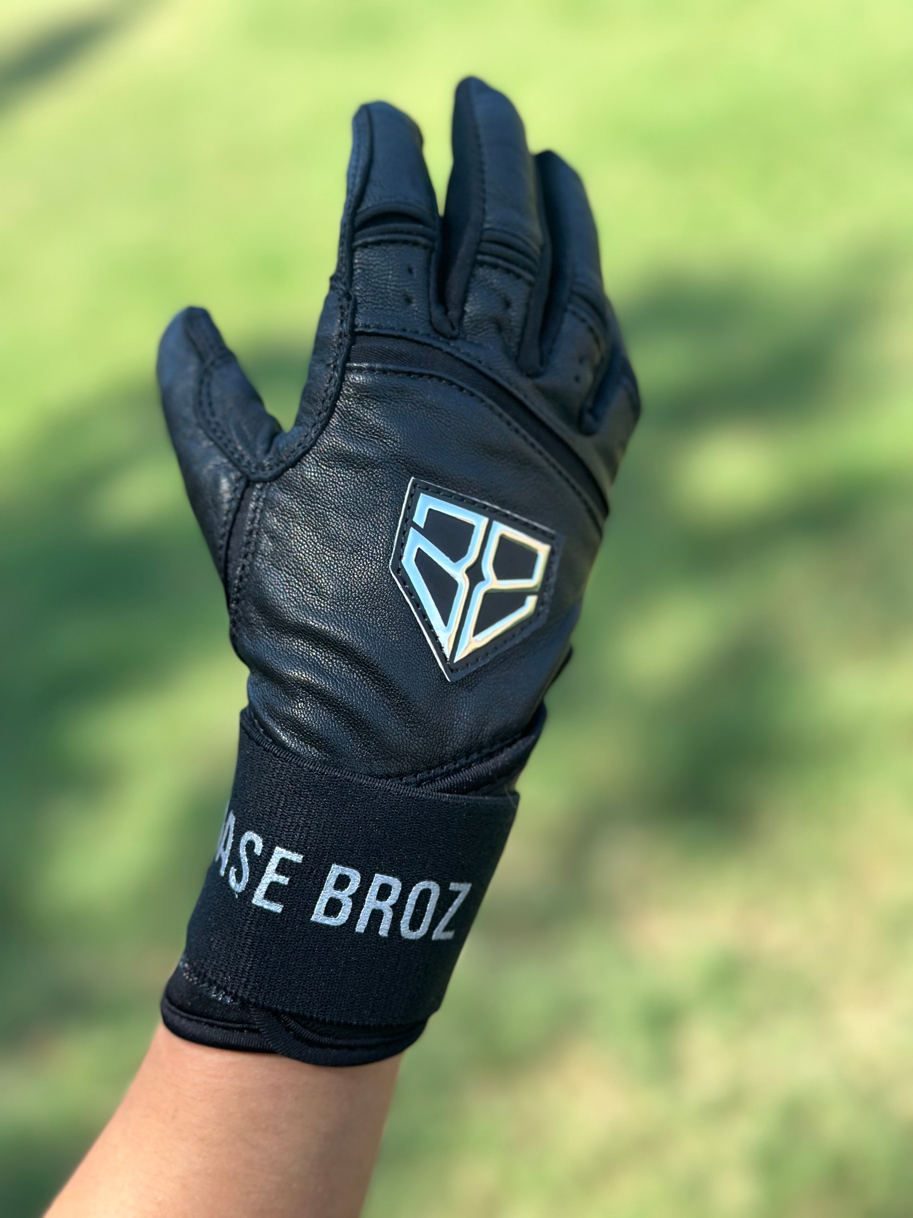 Black Long Cuff Batting Gloves