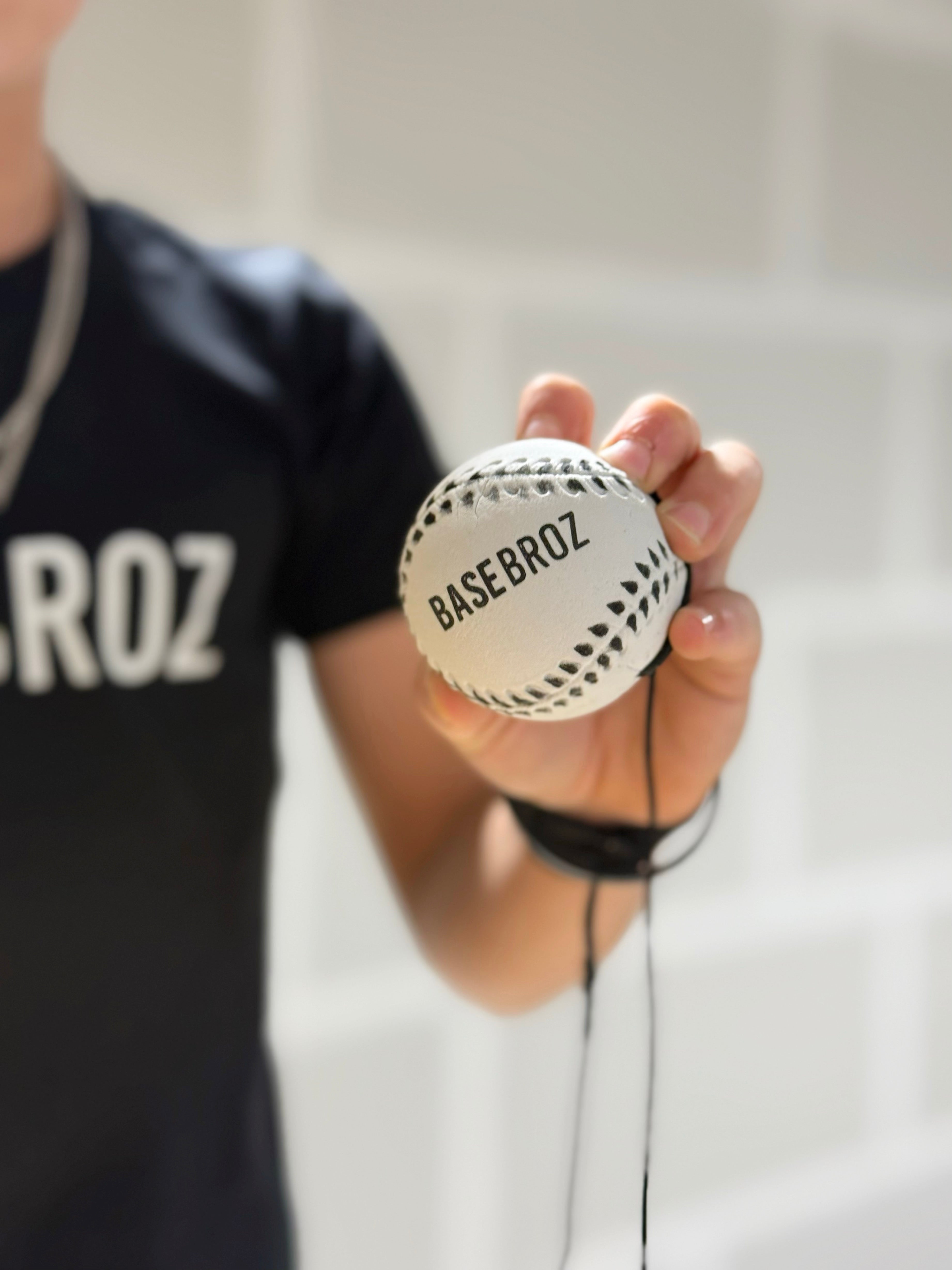 Basebroz wrist ball return